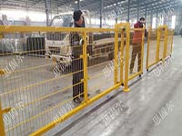 車(chē)間隔離圍欄門(mén)